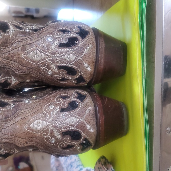 NWT Corral Boots, 7 - Picture 7 of 7
